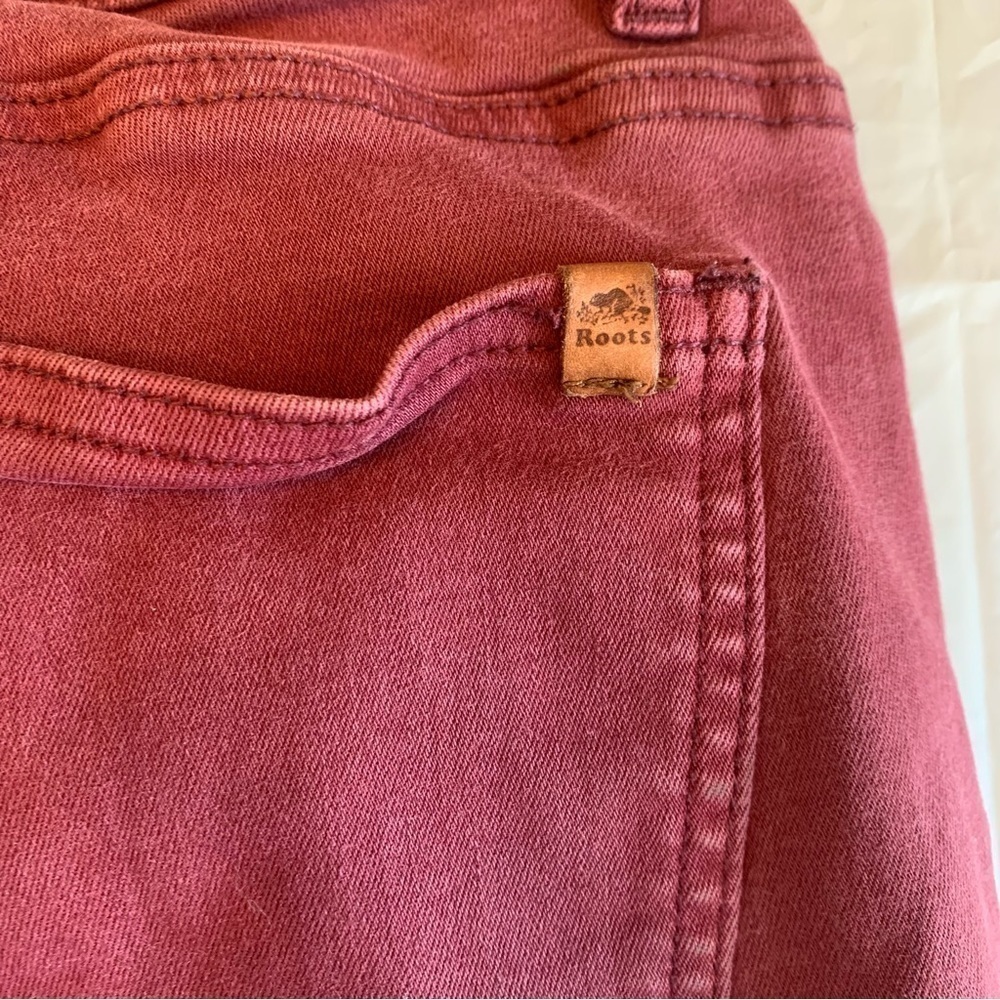 👖  ROOTS Light Wash Burgundy Jeans - Women's Size 29 👖 - Picture 7 of 13
